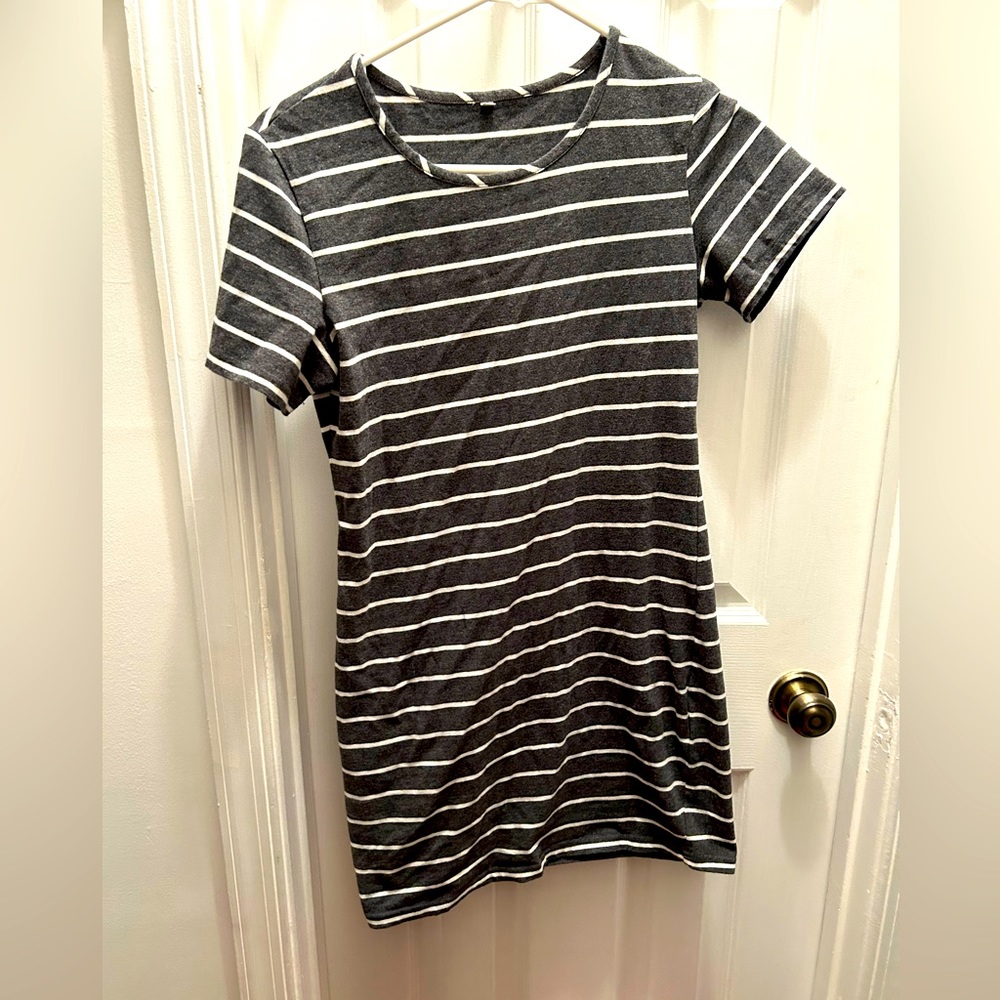 Gray and white striped stretchy bodycon t-shirt dress